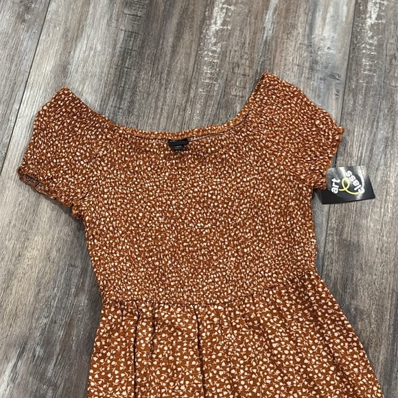 Art Class Brown Floral Smocked Jumpsuit Girls L 10/12 NWT - Picture 3 of 7